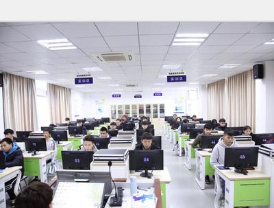 計(jì)算機(jī)軟件開(kāi)發(fā)培訓(xùn)中心 掌握未來(lái)的關(guān)鍵技術(shù)