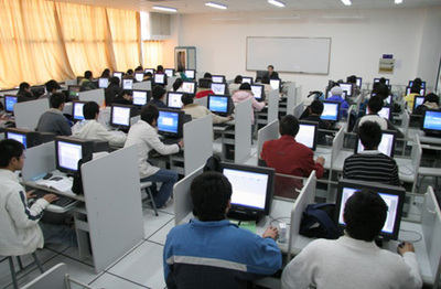 計(jì)算機(jī)實(shí)驗(yàn)中心軟件開(kāi)發(fā)實(shí)踐與應(yīng)用